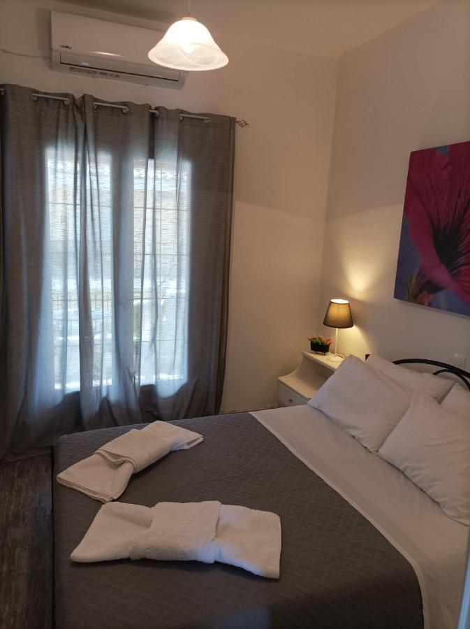 Demy'S Studio Apartment Acharavi  Bagian luar foto