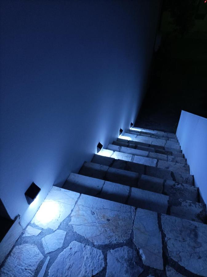 Demy'S Studio Apartment Acharavi  Bagian luar foto